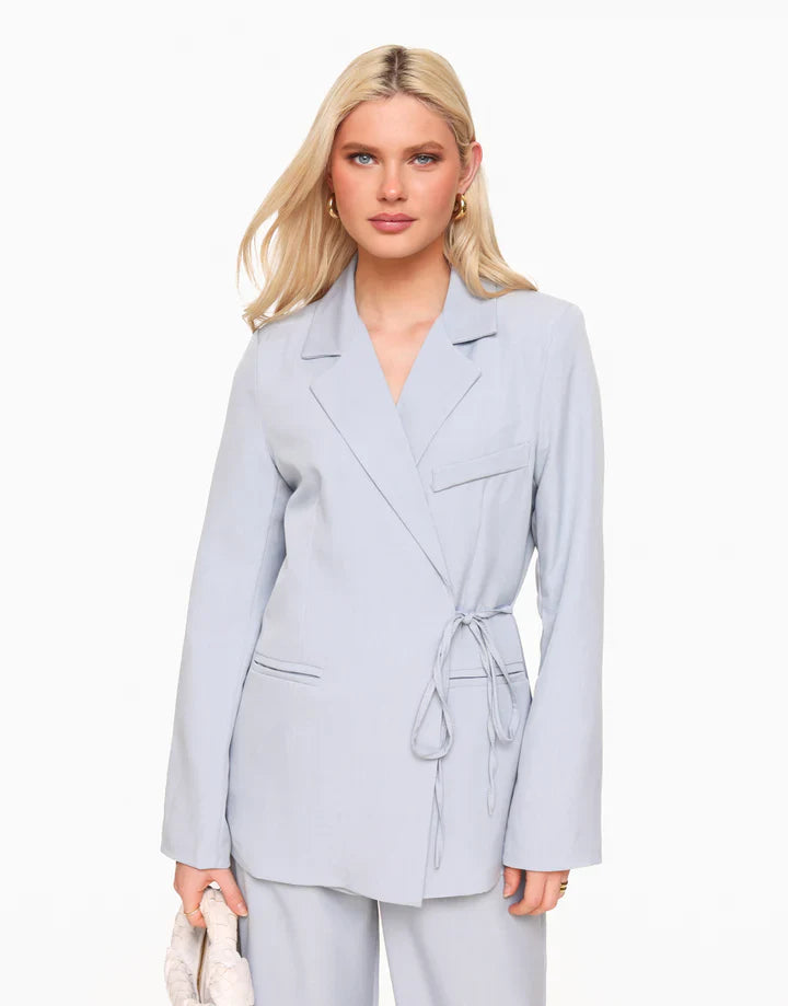 LAABELS | Moderne Wikkel Blazer